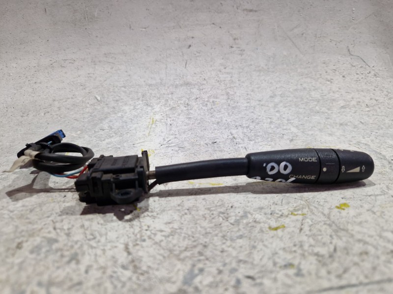 Recambio de mando volante para peugeot 206 hatchback (2a/c) 1.9 d referencia OEM IAM 96250985ZL  