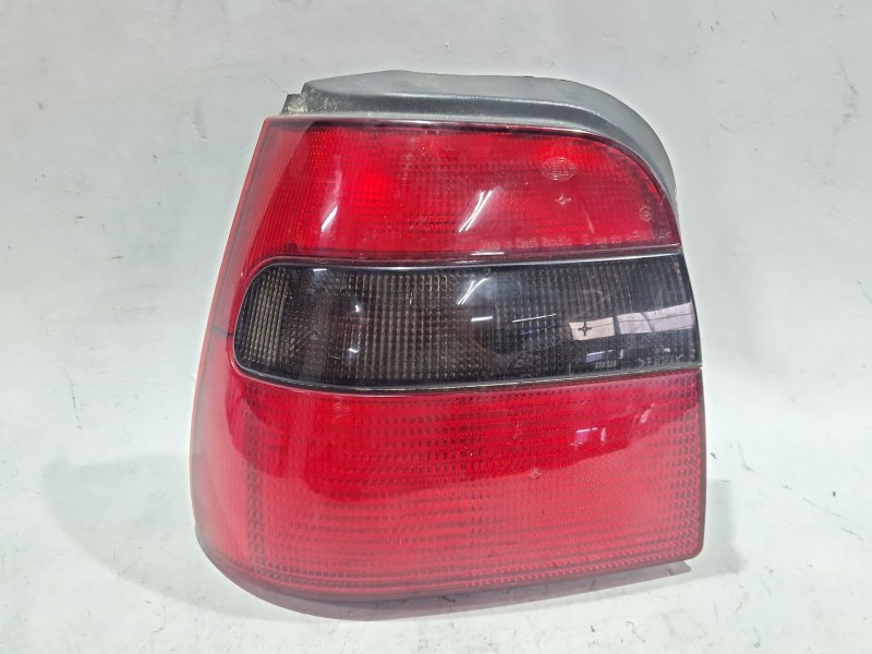 Recambio de piloto trasero izquierdo para skoda felicia ii (6u1) 1.3 referencia OEM IAM 6U0945095A  