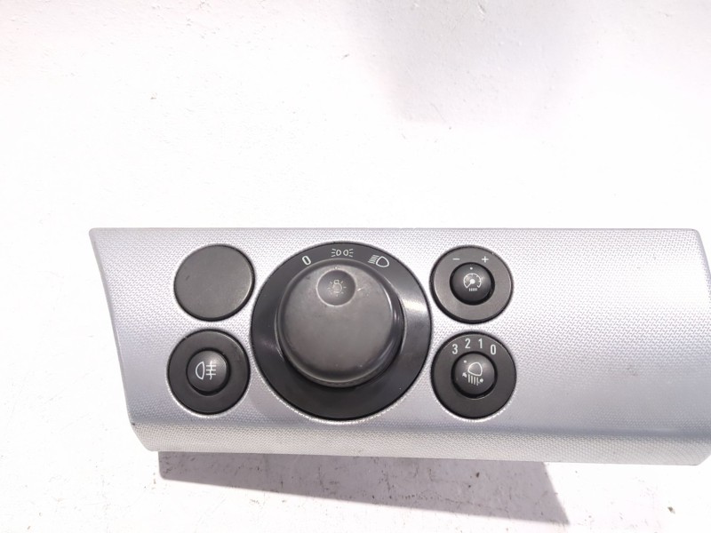 Recambio de mando luces para opel astra h berlina (2004) 1.7 cdti referencia OEM IAM 13100136  