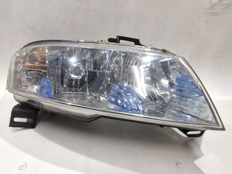 Recambio de faro delantero derecho para fiat stilo (192)(2001) 1.9 jtd (192_xe1a) referencia OEM IAM 6611134R  