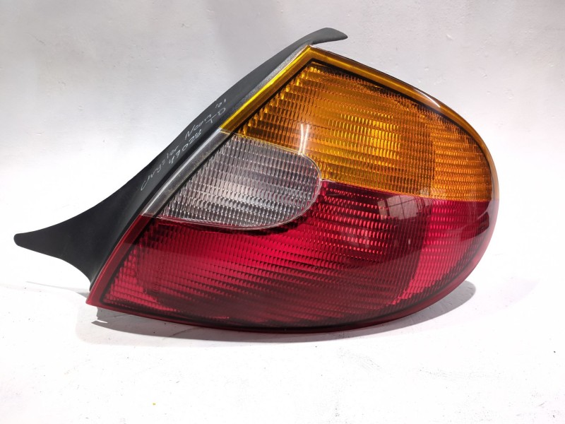 Recambio de piloto trasero derecho para chrysler neon ii 2.0 16v r/t referencia OEM IAM Cc5288528  