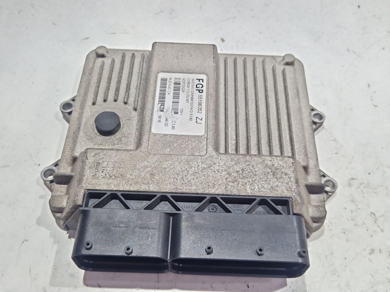 Recambio de centralita inyeccion para opel corsa c (2000) 1.3 cdti referencia OEM IAM 55196352ZJ  