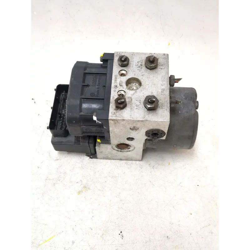 Recambio de abs para mg mg zs referencia OEM IAM 0273004537 0265216803  