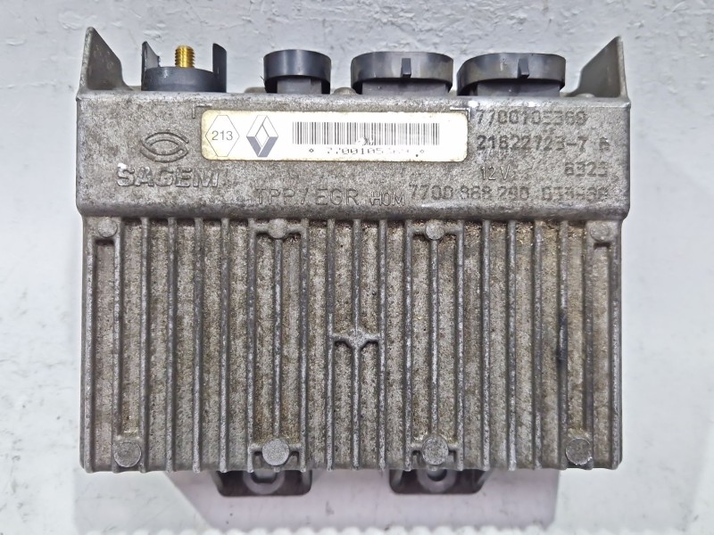 Recambio de centralita inyeccion para renault laguna i (b56_, 556_) 2.2 d (b56f/2) referencia OEM IAM 7700105369  