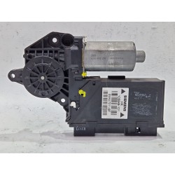 MOTOR ELEVALUNAS TRASERO DERECHO 105849101 