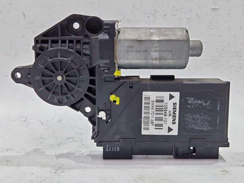 Recambio de motor elevalunas trasero derecho para audi a4 b6 (8e2) 1.9 tdi referencia OEM IAM 105849101  