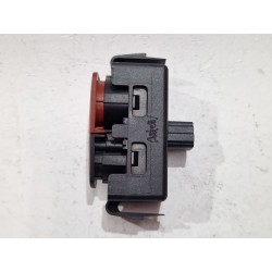 Recambio de boton emergencia para renault megane gr scenic 1.9 131cv referencia OEM IAM 8200214896  