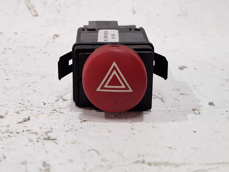 Recambio de boton emergencia para seat cordoba (6l2) 1.9 tdi referencia OEM IAM 6L1953235A  