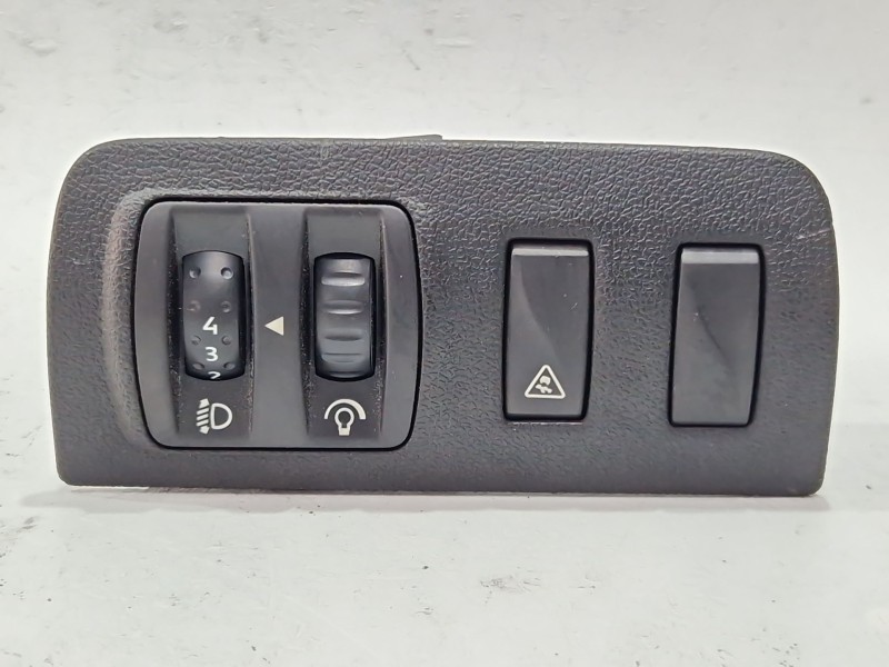 Recambio de regulador altura luces para renault megane gr scenic 1.9 131cv referencia OEM IAM 88020009359  