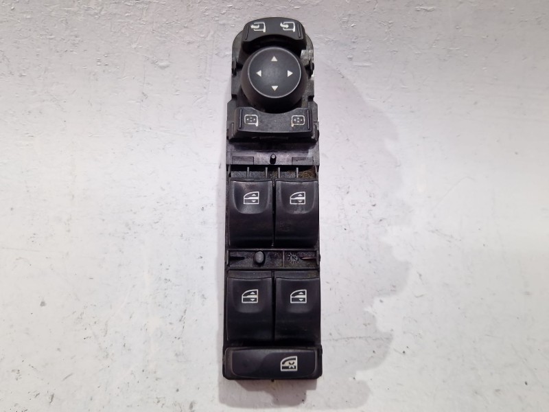 Recambio de mando elevalunas delantero izquierdo para renault megane gr scenic 1.9 131cv referencia OEM IAM E30167  