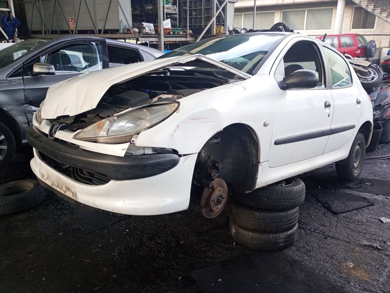 peugeot 206 (1998) del año 2000