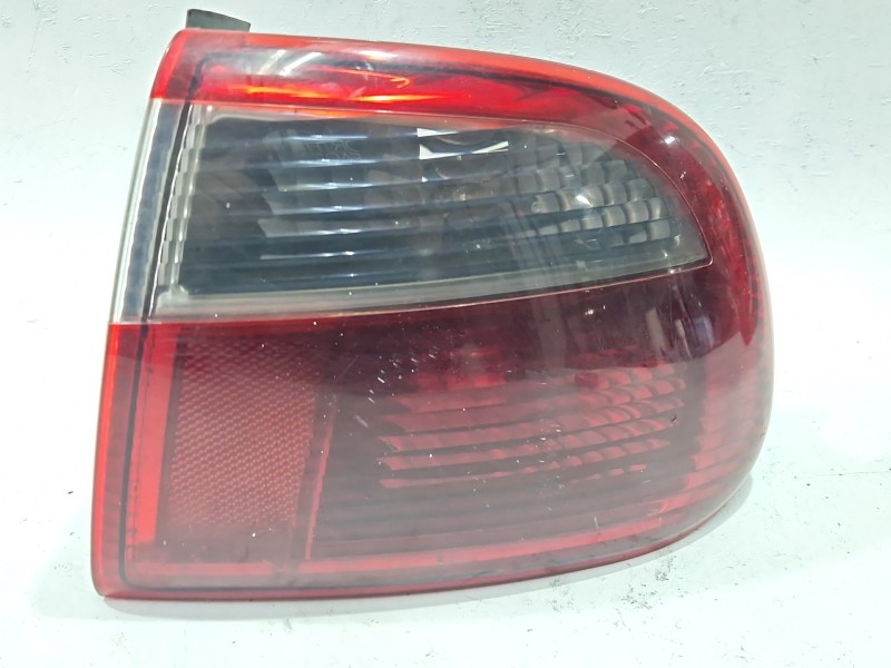 Recambio de piloto trasero derecho para seat toledo ii (1m2) 1.9 tdi referencia OEM IAM 1M5945096B  