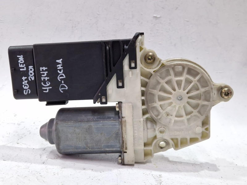 Recambio de motor elevalunas delantero derecho para seat leon (1m1) 1.9 tdi referencia OEM IAM 9776101436203  