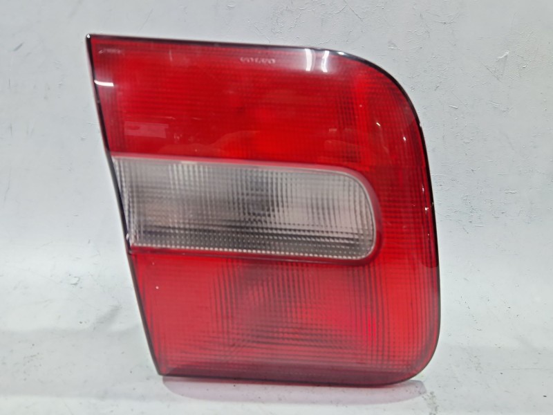 Recambio de piloto porton trasero izquierdo para volvo s70 (874) 2.0 referencia OEM IAM 9157008  