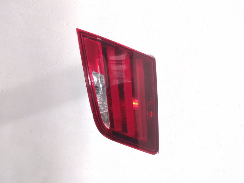 Recambio de piloto trasero derecho interior para bmw 5 (f10) 530 d referencia OEM IAM 63217203226  