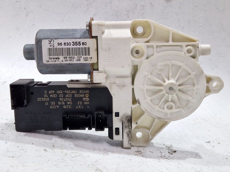 Recambio de motor elevalunas delantero derecho para peugeot 407 coupé (6c_) 2.7 hdi referencia OEM IAM 9663035580  