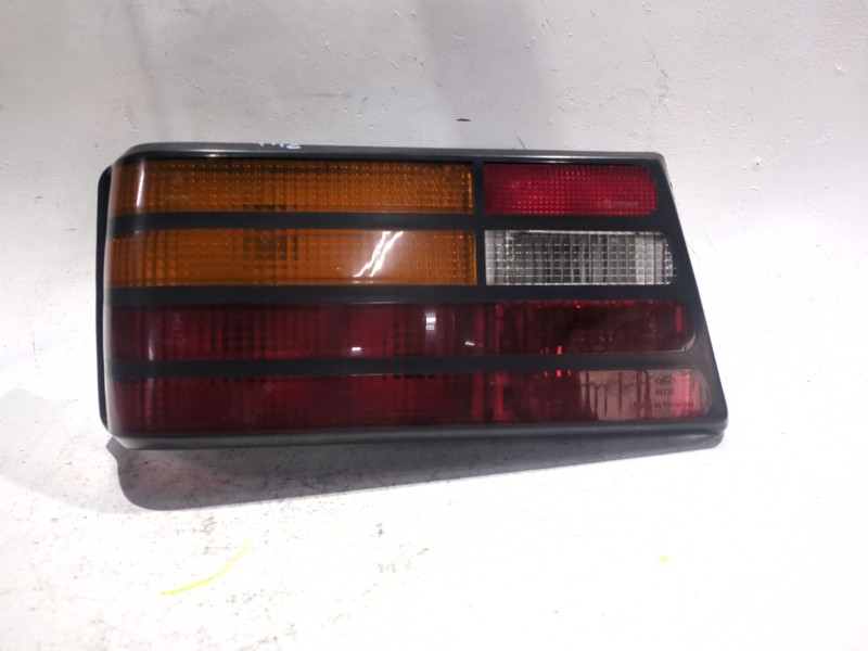 Recambio de piloto trasero izquierdo para ford orion ii (aff) 1.6 d referencia OEM IAM 41212  