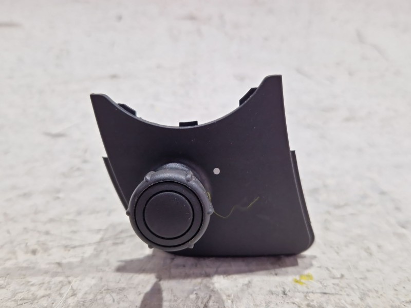 Recambio de mando volante para renault megane scénic 1.5 dci 106 cv referencia OEM IAM 8200206738  