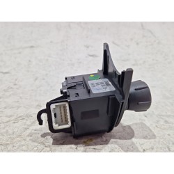 Recambio de mando volante para renault megane scénic 1.5 dci 106 cv referencia OEM IAM 8200206738  