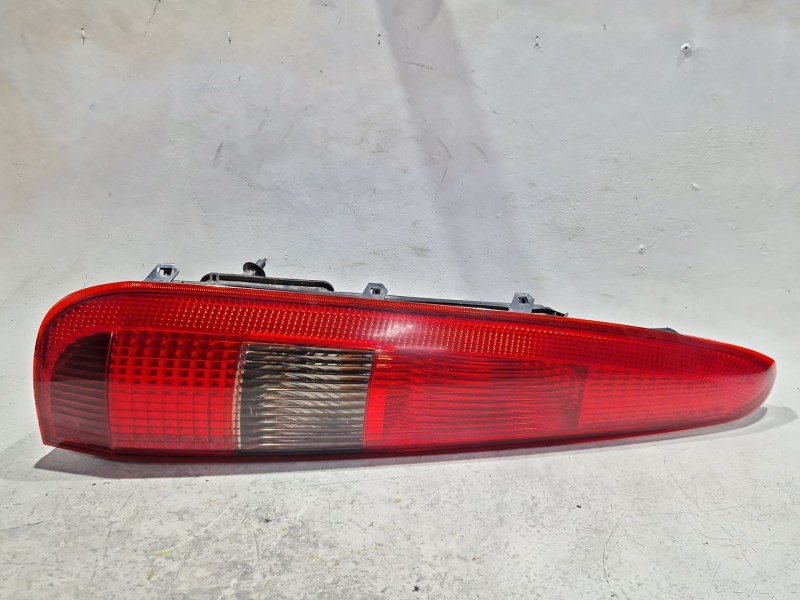 Recambio de piloto trasero izquierdo para ford fusion (ju_) 1.6 tdci referencia OEM IAM 2s6113N004  