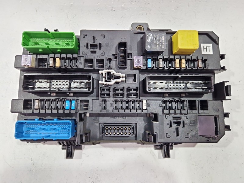 Recambio de caja reles / fusibles para opel astra h berlina (2004) 1.7 cdti referencia OEM IAM 13222173  