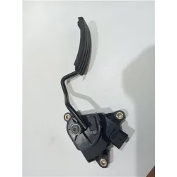 Recambio de potenciometro pedal gas para renault clio iii (2005) 1.1 75 cv referencia OEM IAM 8200297342A  