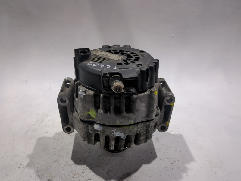 Recambio de alternador para mercedes-benz clase e 651 924 referencia OEM IAM A0131546802  