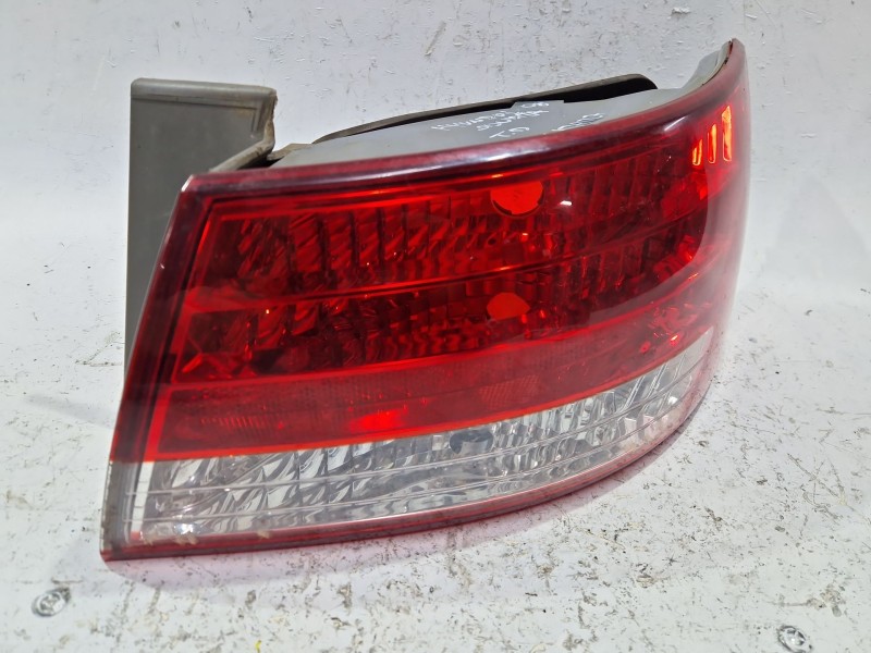 Recambio de piloto trasero derecho para hyundai sonata v (nf) 2.0 crdi referencia OEM IAM R924023K0  