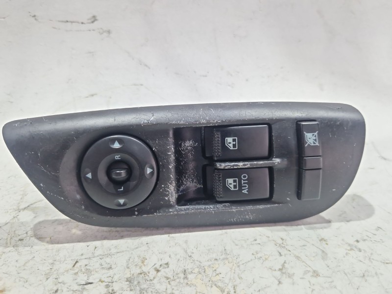 Recambio de mando elevalunas delantero izquierdo para hyundai coupe ii (gk) 1.6 16v referencia OEM IAM   