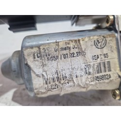 Recambio de motor elevalunas delantero derecho para seat leon (1m1) 1.9 tdi referencia OEM IAM 9776105415301  