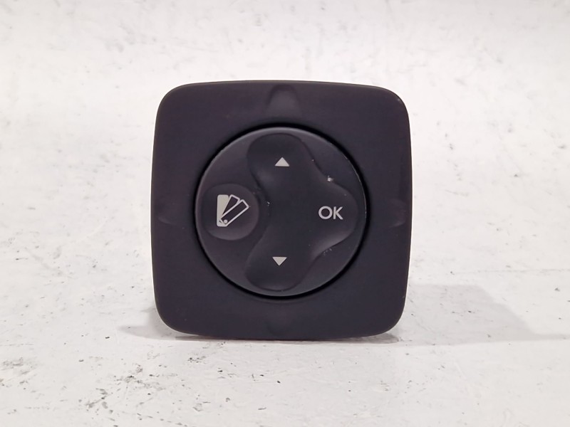 Recambio de mando retrovisor electrico para renault megane gr scenic 1.9 131cv referencia OEM IAM 28188810  