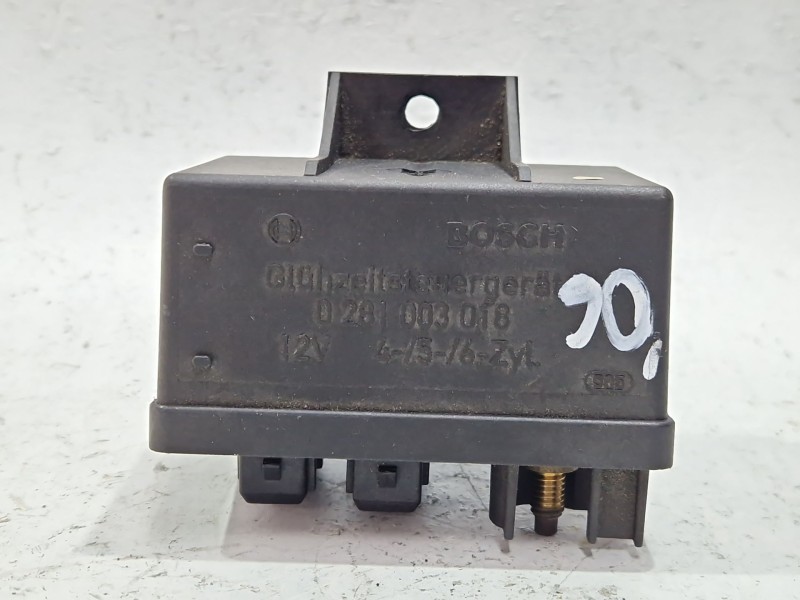 Recambio de caja precalentamiento para peugeot 407 coupé (6c_) 2.7 hdi referencia OEM IAM 0281003018  