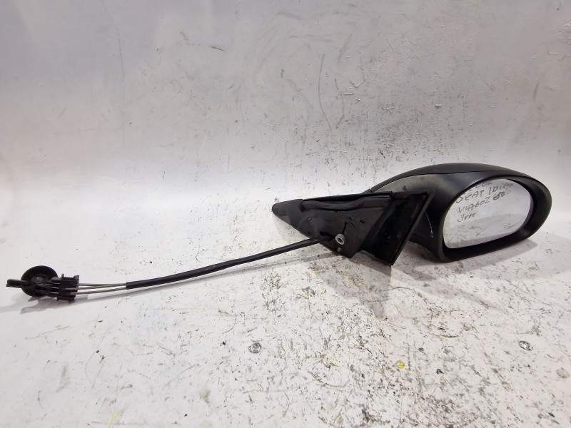 Recambio de retrovisor derecho para seat ibiza iii (6l1) 1.9 tdi referencia OEM IAM 876048  