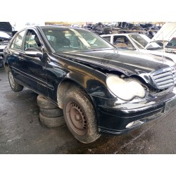 mercedes-benz clase c (w203) del año 2001