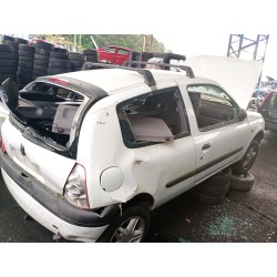 renault clio ii fase i (b/cb0)(1998) del año 2000