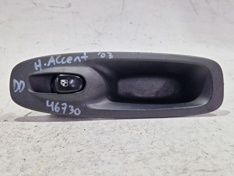 Recambio de mando elevalunas delantero derecho para hyundai accent ii sedán (lc) 1.3 referencia OEM IAM 621W04620  