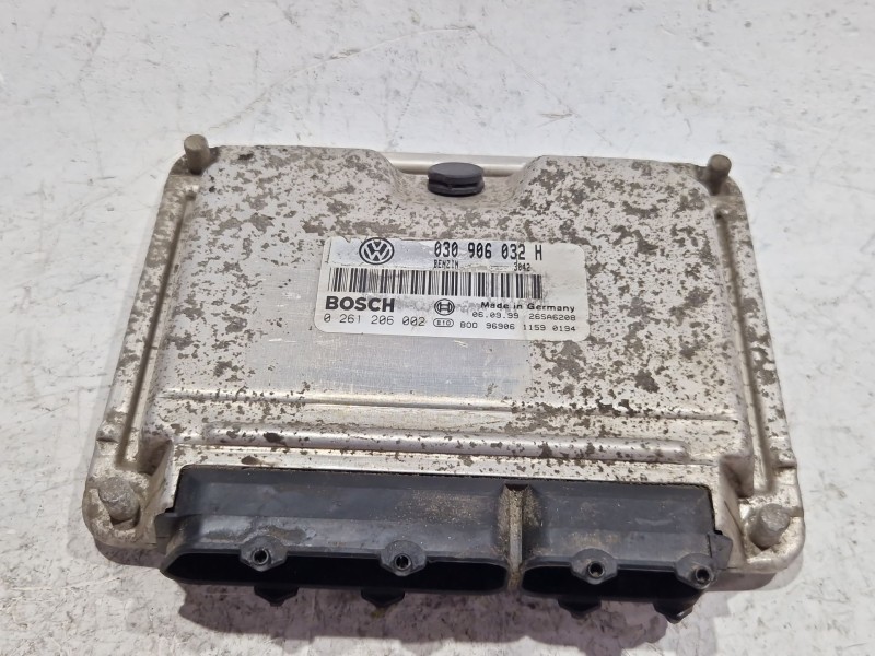 Recambio de centralita inyeccion para volkswagen polo (6n2) 1.4 referencia OEM IAM 030906032H  
