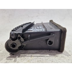 Recambio de rejilla aireadora para nissan pathfinder iii (r51) 2.5 dci 4wd referencia OEM IAM 68750EB301  