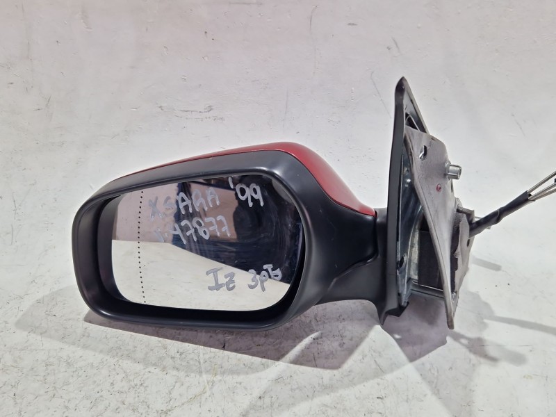 Recambio de retrovisor izquierdo para citroën xsara berlina (1997) 1.9 td referencia OEM IAM 9636882077  