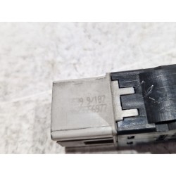 Recambio de boton emergencia para citroën xsara berlina (1997) 1.9 td referencia OEM IAM 9623556977  