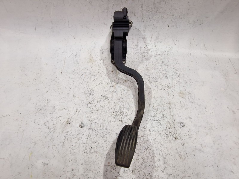 Recambio de potenciometro pedal para fiat i doblo (223) cargo (2001) 1.9 jtd (223zxe1a) referencia OEM IAM 0281002415  