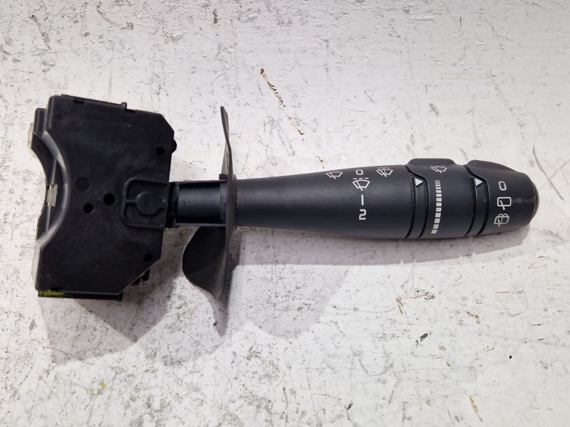 Recambio de mando limpiaparabrisas para renault clio ii (bb_, cb_) 1.5 dci (b/cb07) referencia OEM IAM 616460230  