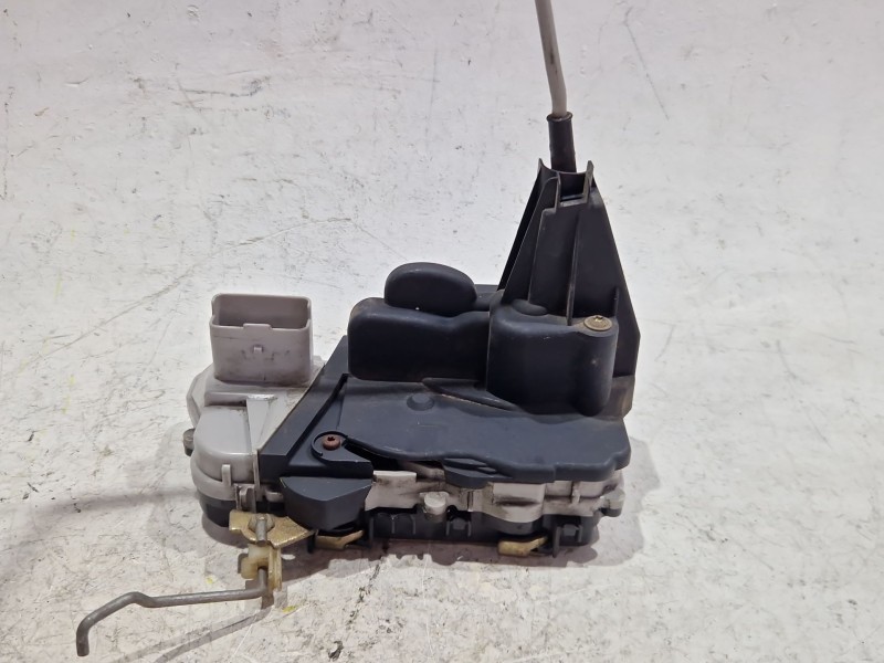 Recambio de cerradura puerta delantera derecha para peugeot 307 (3a/c) 2.0 hdi 110 referencia OEM IAM   