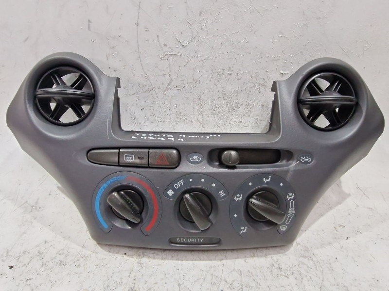 Recambio de mando climatizador para toyota yaris (_p1_) 1.0 (scp10_) referencia OEM IAM 75268701D  