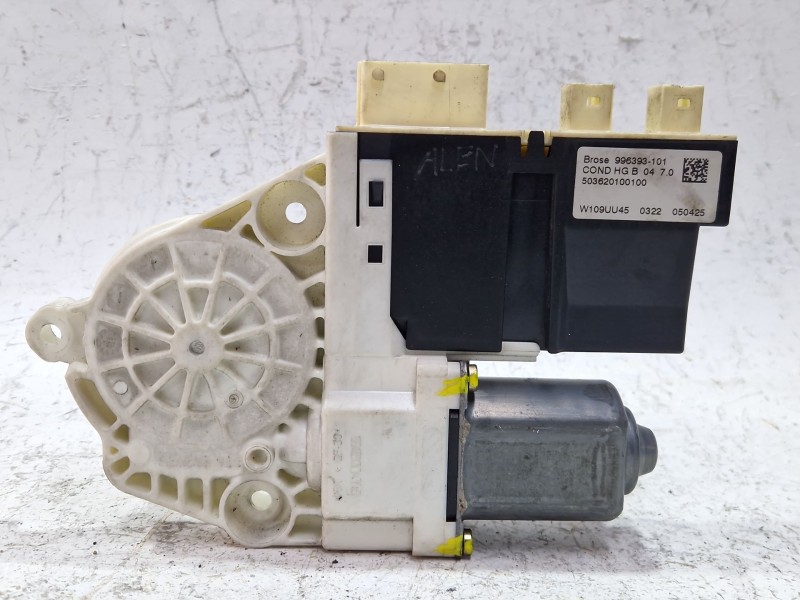 Recambio de motor elevalunas delantero izquierdo para citroën c4 berlina 16v referencia OEM IAM 996393101  