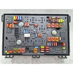 CAJA RELES / FUSIBLES 13368645 