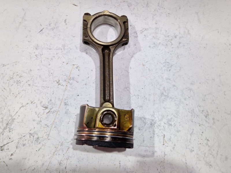 Recambio de piston para renault clio iv (bh_) 1.2 tce 120 (bhau) referencia OEM IAM   