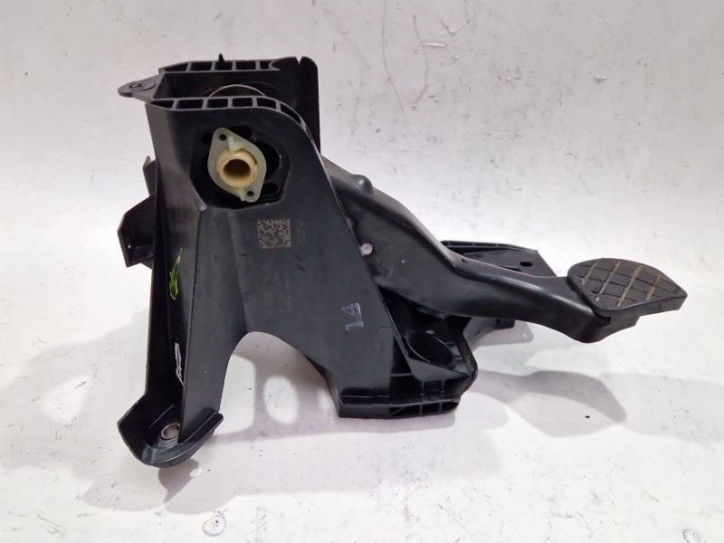 Recambio de pedal freno para seat leon st 1.6 tdi 105 cv referencia OEM IAM 5Q1721117E  