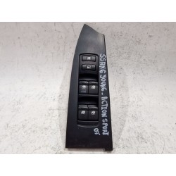 MANDO ELEVALUNAS DELANTERO IZQUIERDO 7225009000 