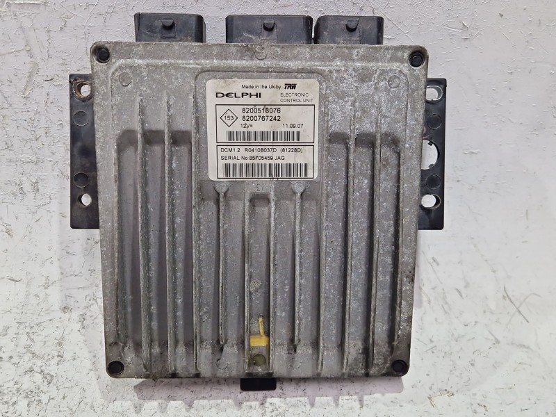 Recambio de centralita inyeccion para renault clio ii (bb_, cb_) 1.5 dci (b/cb07) referencia OEM IAM 8200518076  